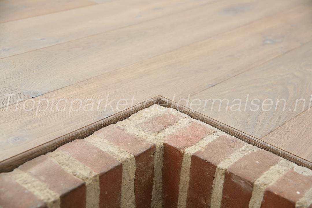 detail afwerking harovloer